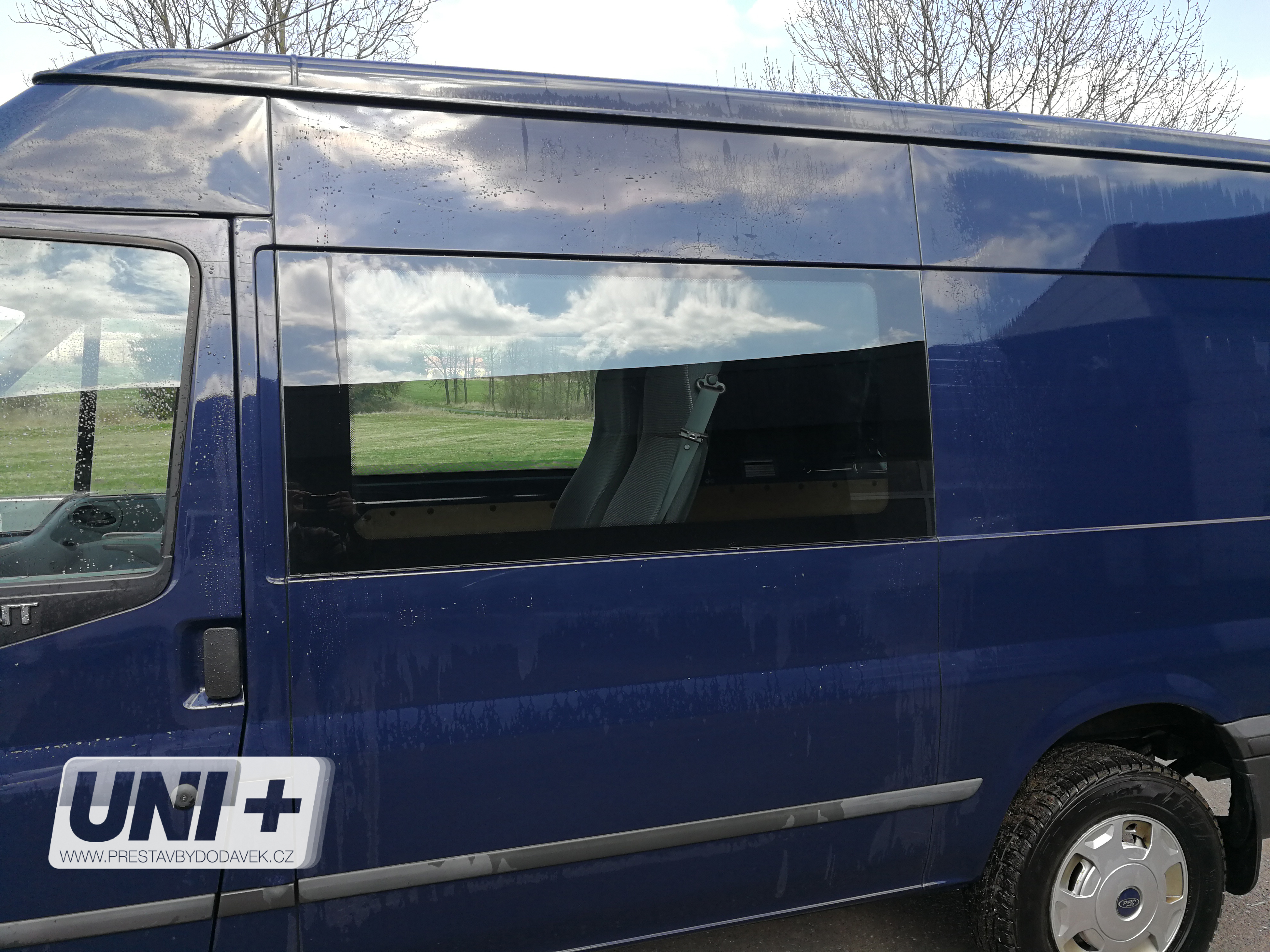 Boční pravé pevné okno - lepené Ford Transit 2001-2014 MWB, LWB