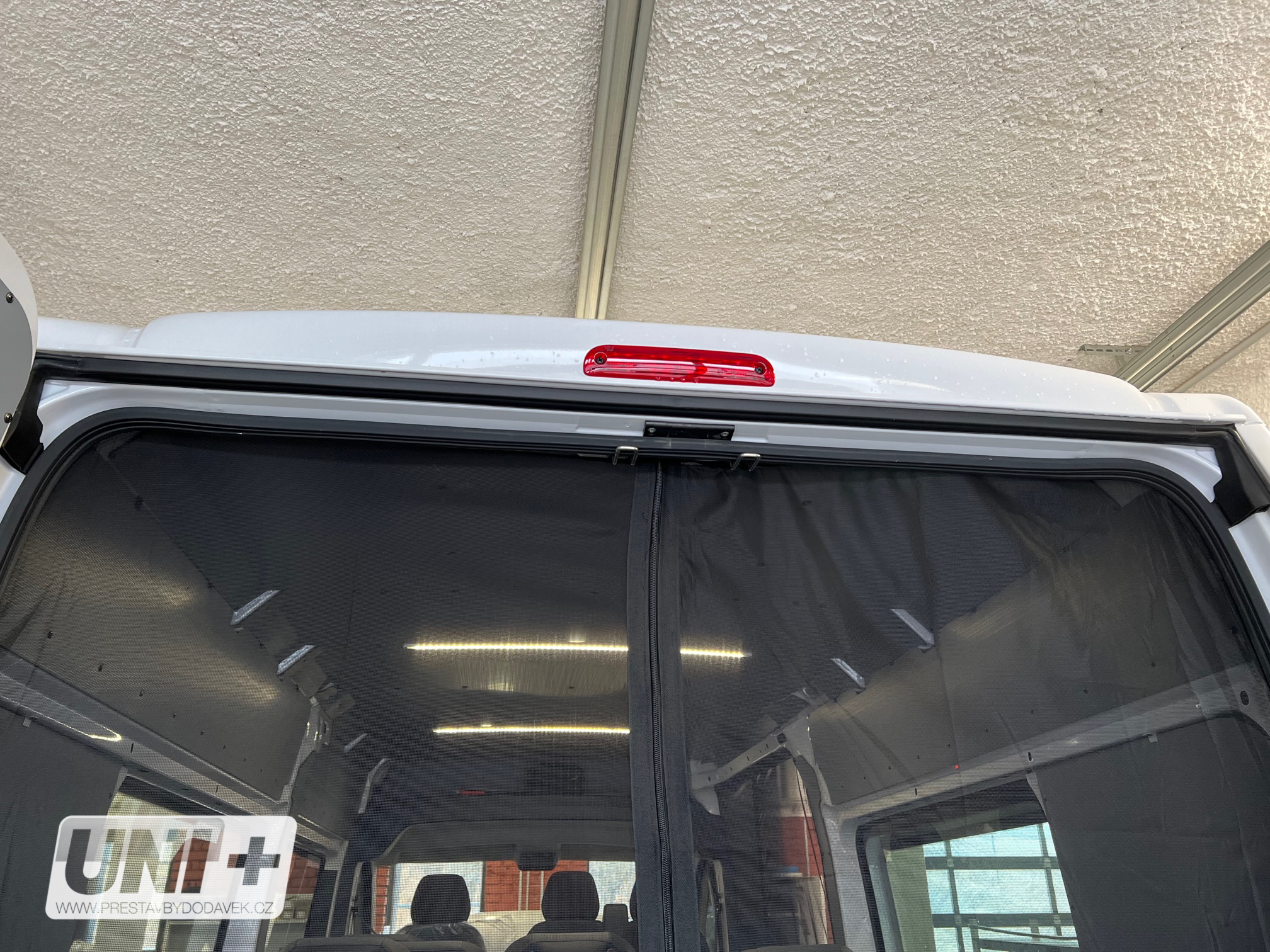 Moskytiéra zadních křídlových dveří | Citroen Jumper / Peugeot Boxer / Fiat Ducato (2007->)