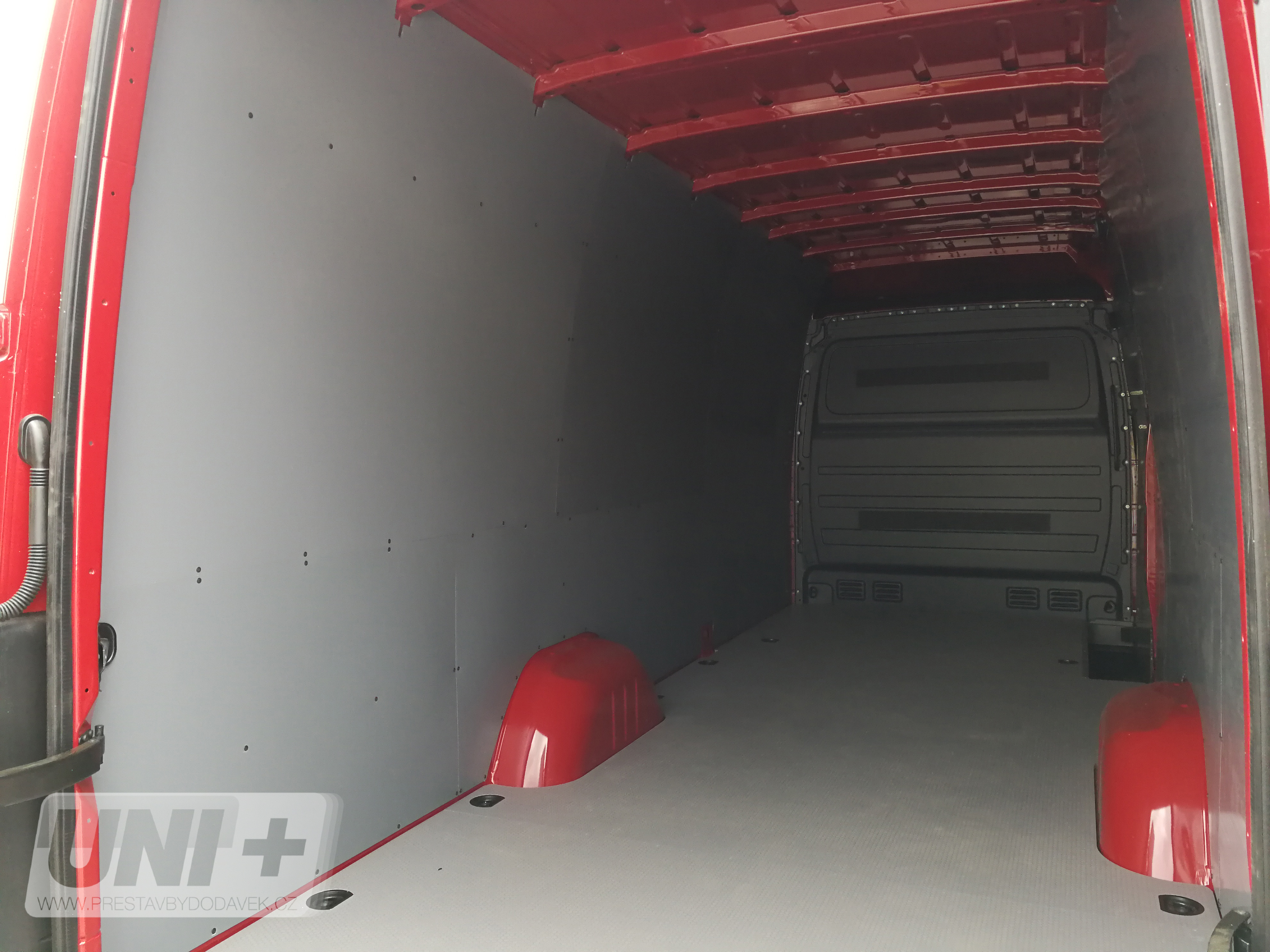 Obložení bočních stěn - plast 5 mm Mercedes-Benz Sprinter / Volkswagen Crafter (L4H2)