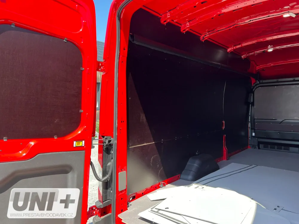 Obložení bočních stěn - překližka 4 mm Ford Transit L4H3