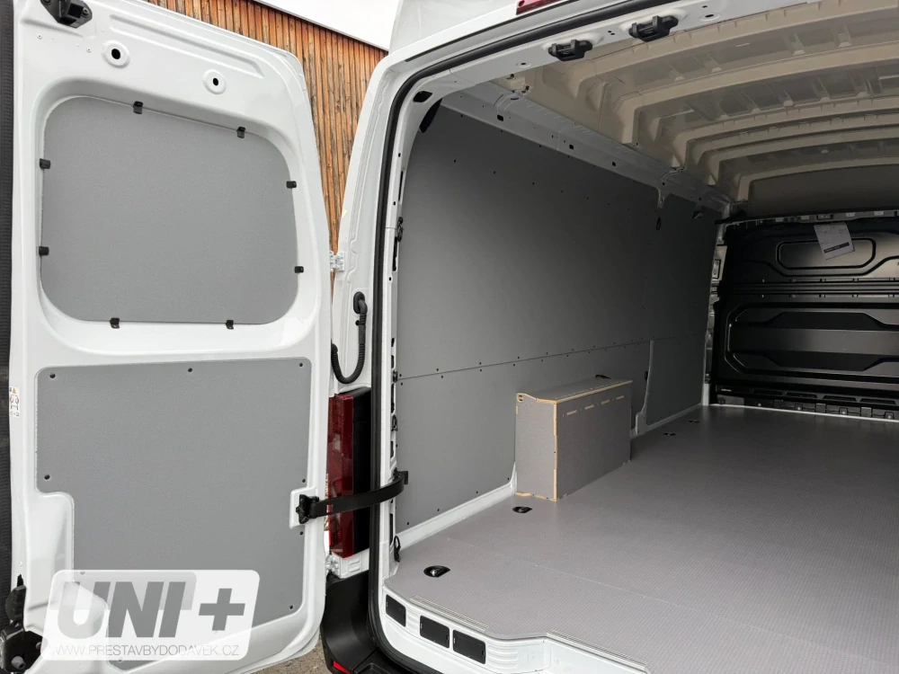 Obložení bočních stěn - polypropylen IP 4 mm Renault Master, Nissan Interstar | L4H3