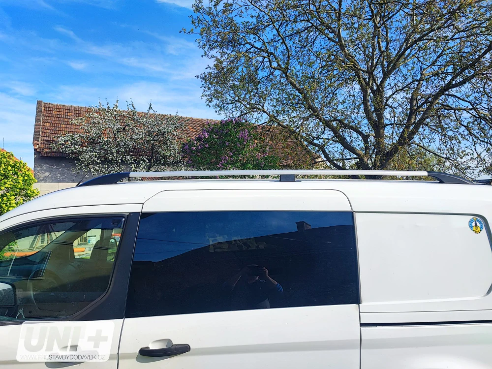 Omtec Solid podélné střešní nosiče odstín stříbrné - Ford Connect V408 L2