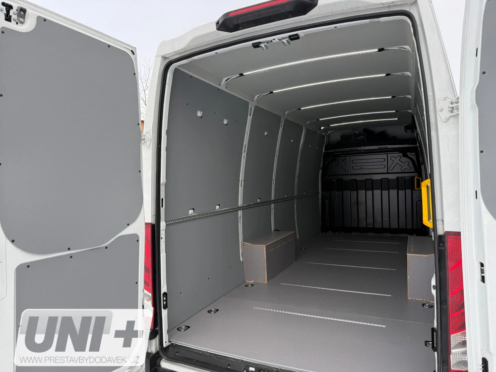 Stropní deska - polypropylen Iveco Daily 16m³