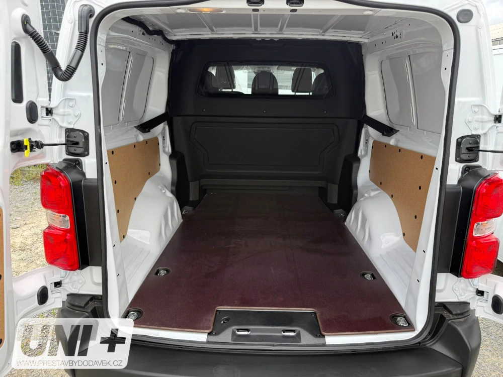 Podlaha - překližka 9 mm Citroen Jumpy, Peugeot Expert, Toyota Proace - CREWCAB | (2862 mm)