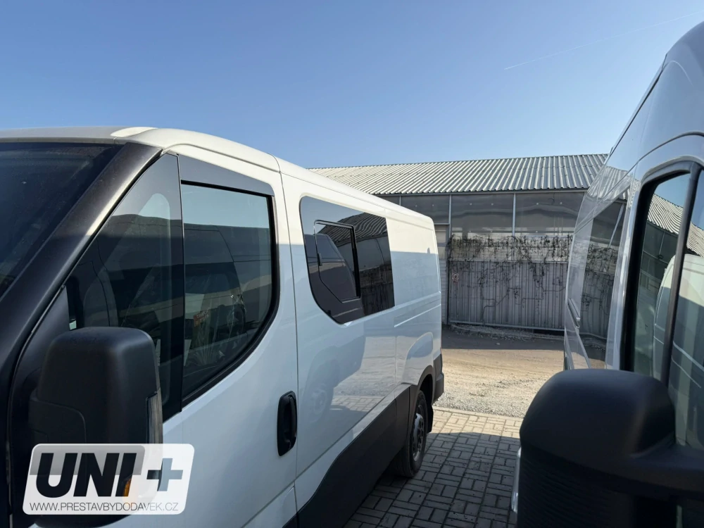 Boční levé posuvné okno | Iveco Daily 7m³-9m³