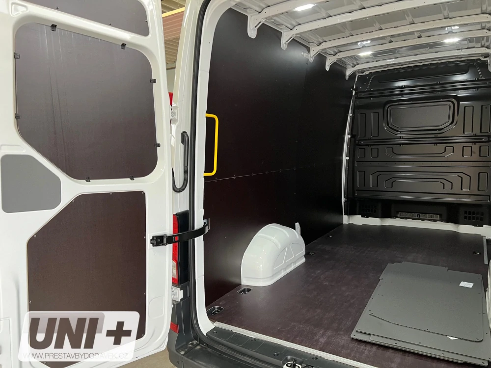 Obložení bočních stěn - překližka 6,5 mm Volkswagen Crafter / MAN TGE (L3H3)