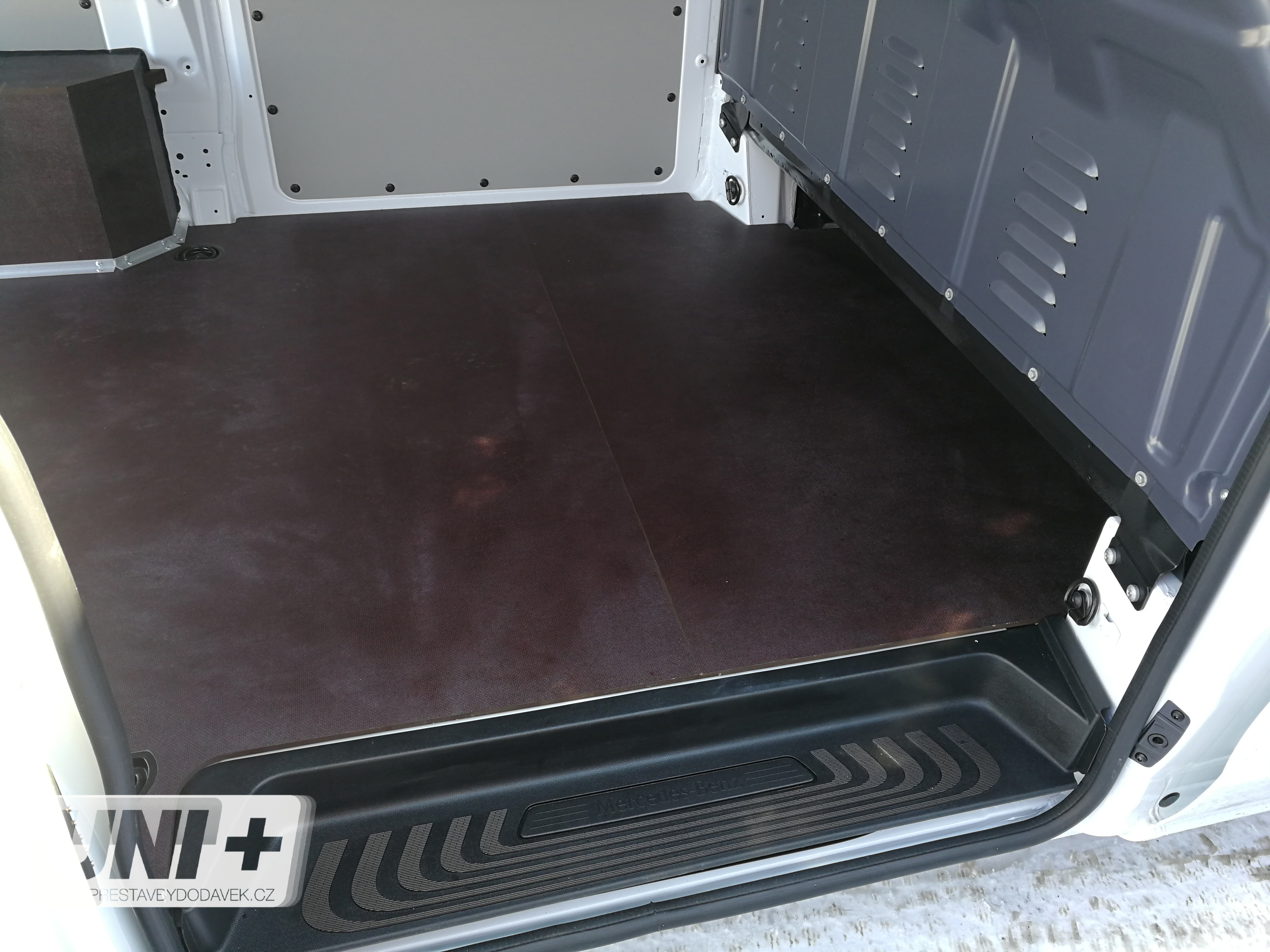 Podlaha - překližka 9 mm Mercedes-Benz Vito (L1)