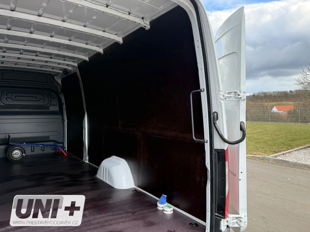 Obložení bočních stěn - překližka 4 mm Mercedes-Benz Sprinter (4707 mm / vysoká střecha 2009 mm)
