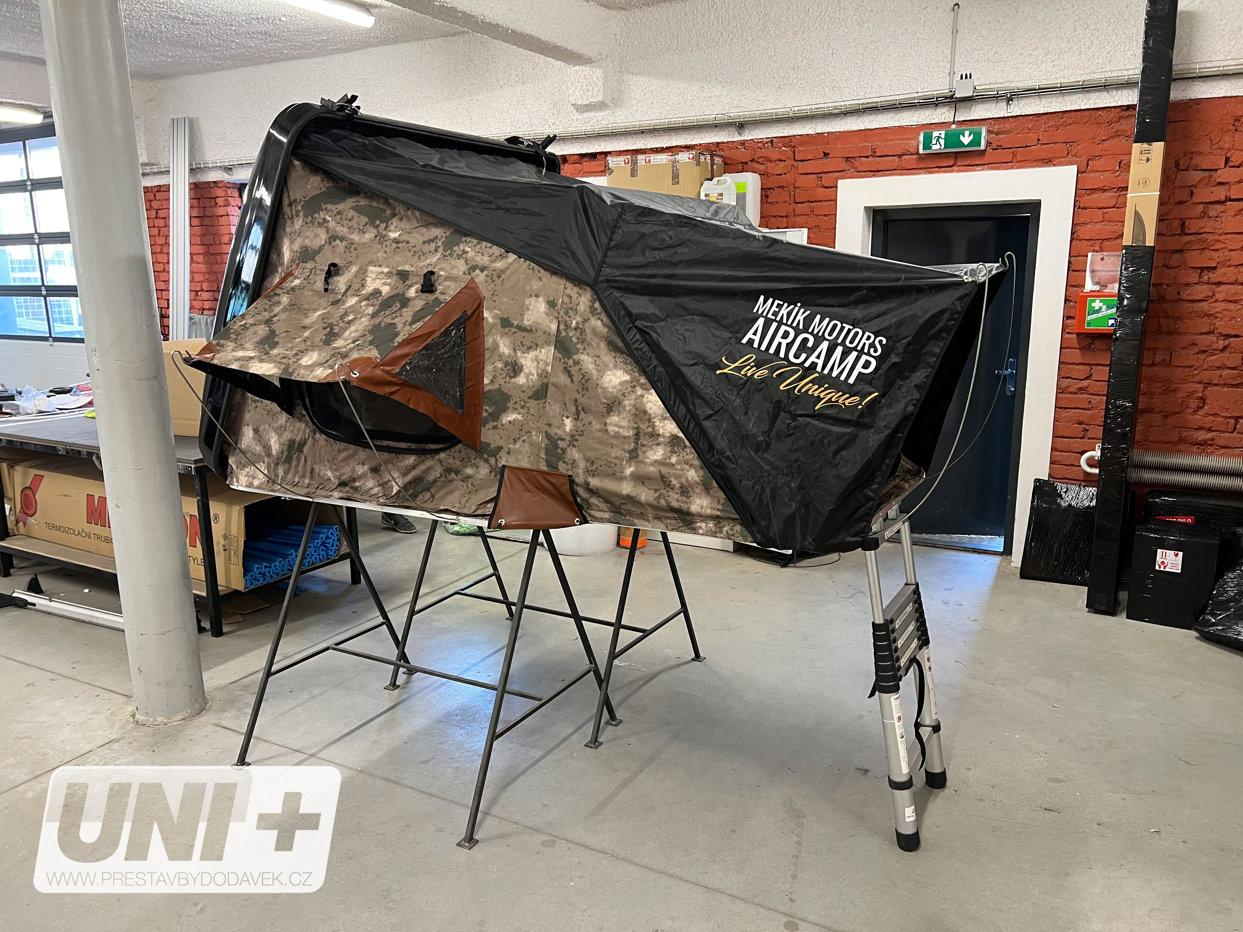 Střešní stan Mekik Motors AIRCAMP Mini | černá skořepina / military látka
