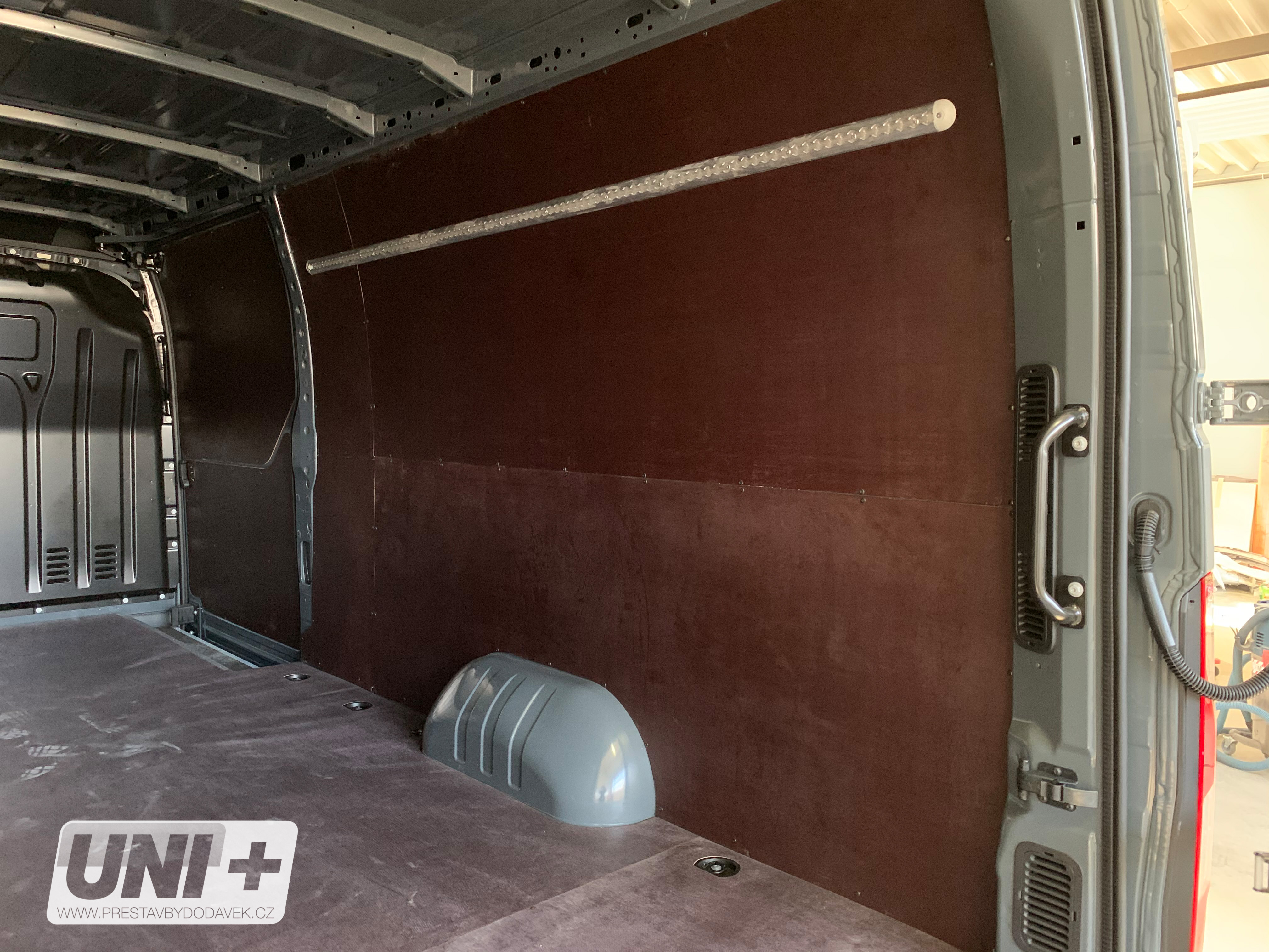 Obložení bočních stěn - překližka 4 mm Renault Master / Opel Movano (L4H2 RWD)