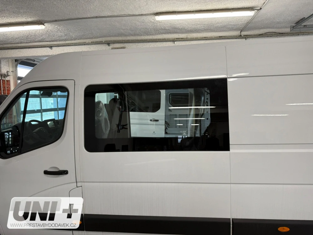 Boční levé pevné okno L2, L3 a L4 | Renault Master / Nissan Interstar / Opel Movano