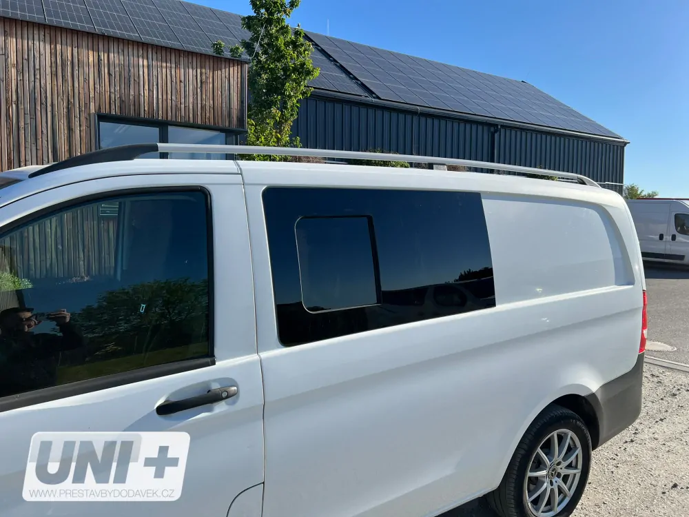 Boční posuvné okno Carbest tónované – Mercedes-Benz Vito | levé