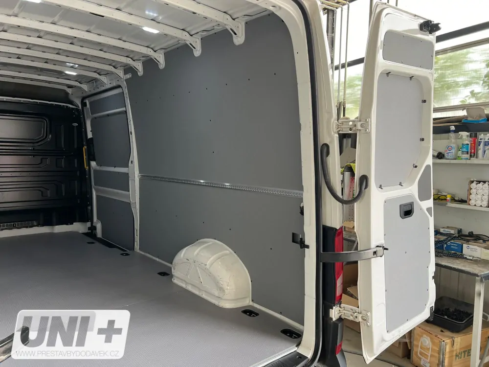 Podlaha - překližka 12 mm HEXA Volkswagen Crafter / Man TGE (L4)