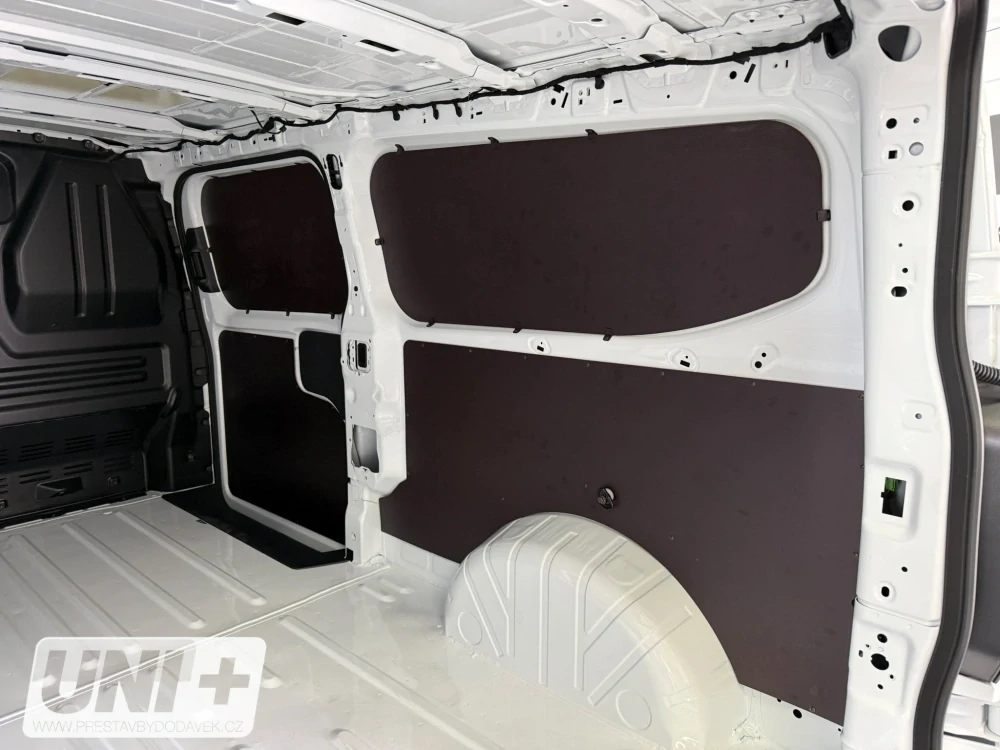 Obložení bočních stěn - překližka 4 mm Ford Transit Custom V710 , Volkswagen Transporter T7 | L2