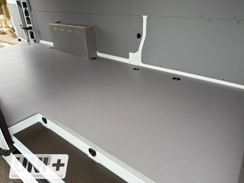 Podlaha - překližka 12 mm HEXA Renault Master, Nissan Interstar | L4