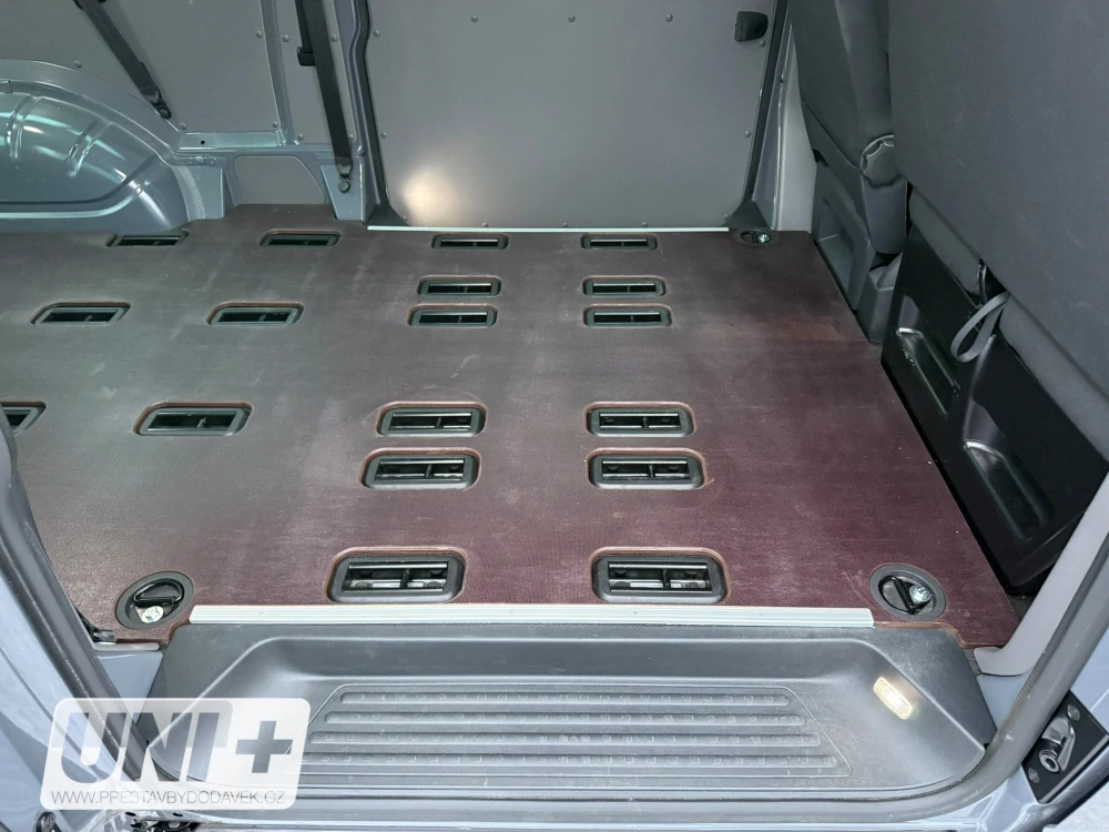 Podlaha - překližka 9 mm Volkswagen Transporter Kombi T6 (L2)