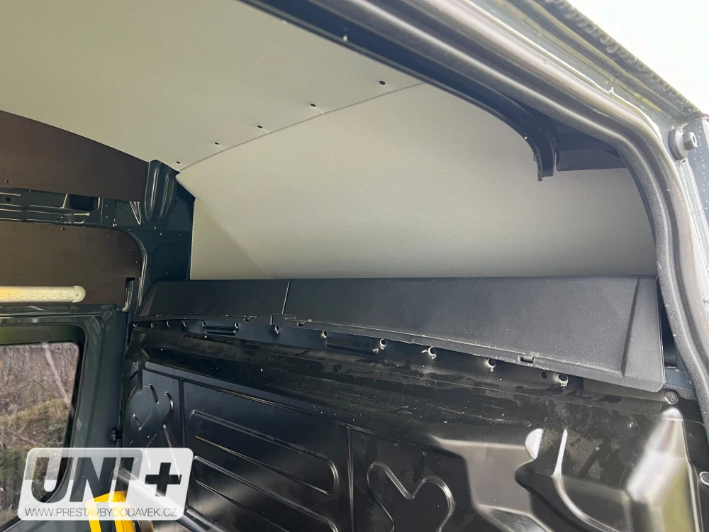 Stropní deska - polypropylen Iveco Daily 18m³