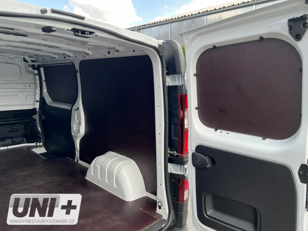 Obložení bočních stěn - překližka 4 mm Renault Trafic X82, Nissan Primastar X82 | L2H1