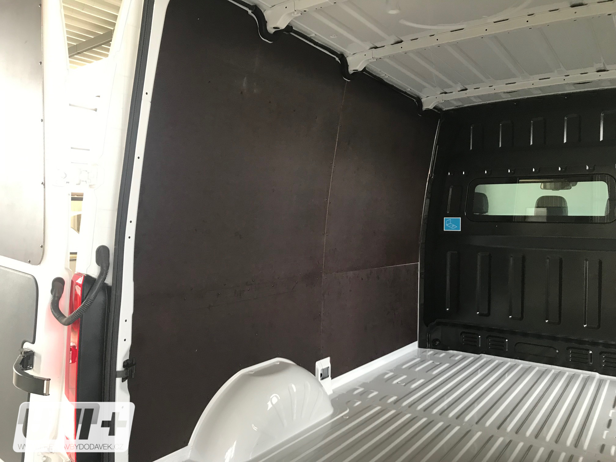 Obložení bočních stěn - překližka 6,5 mm Hyundai H350 | L2
