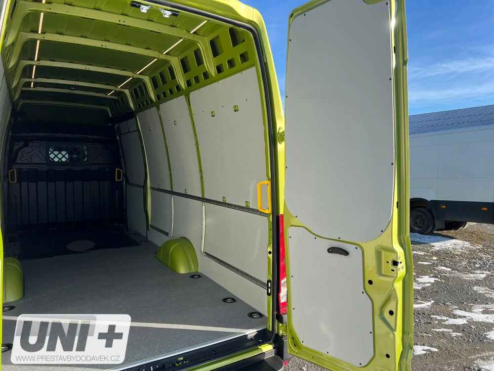 Obložení bočních stěn - polypropylen IP 4 mm Iveco Daily (18 m³)