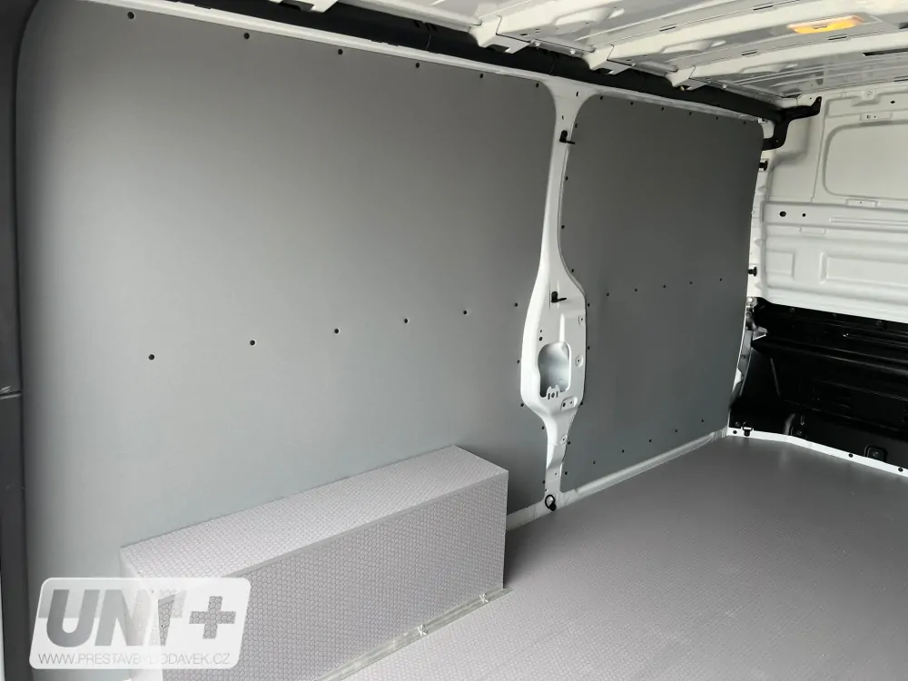 Obložení bočních stěn - polypropylen IP 4 mm Renault Trafic X82, Nissan Primastar X82 | L2H1