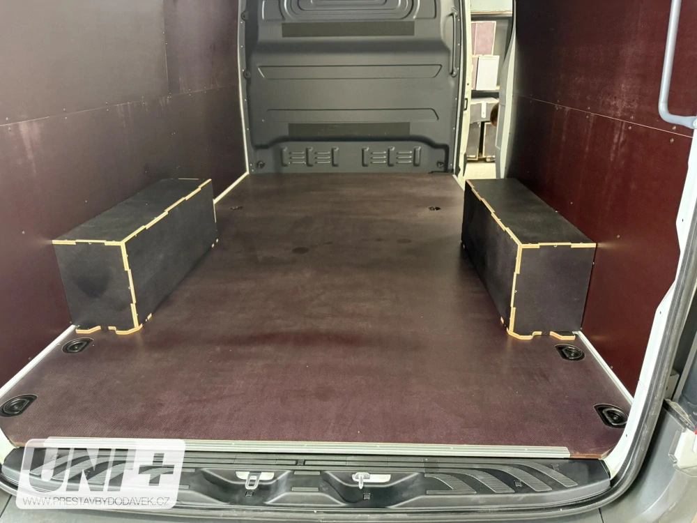 Kryty podběhů - překližka (Mercedes-Benz Sprinter r.v. 2018-)