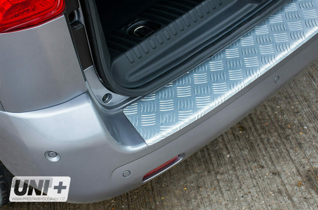 Ochranný kryt zadního prahu eloxovaný ALU. – Citroen Jumpy / Peugeot Expert / Toyota Proace
