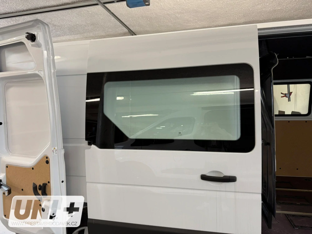 Boční pravé pevné okno L2, L3 a L4 | Renault Master / Nissan Interstar / Opel Movano