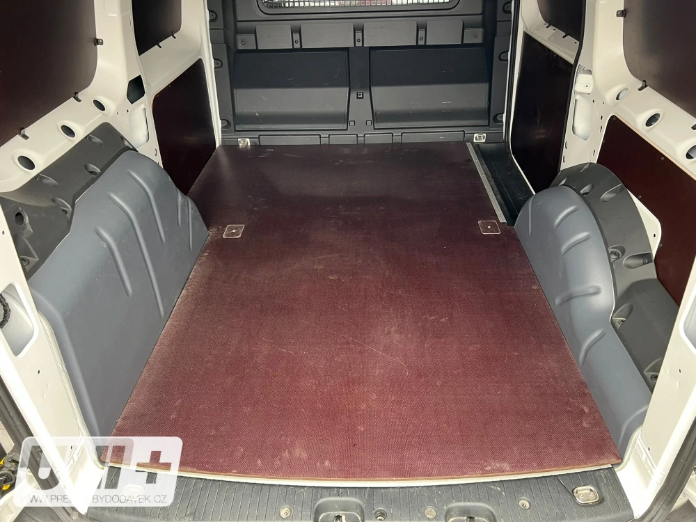 Kryty podběhů Volkswagen Caddy Maxi, Ford Connect L2 | 2021-, 2024-