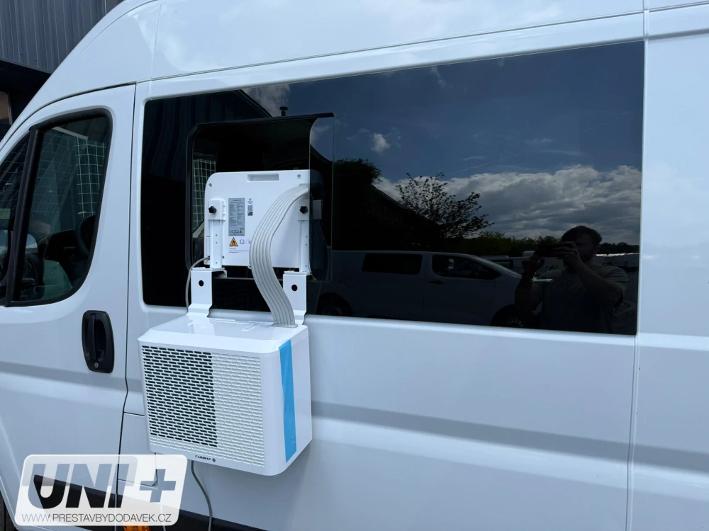 Mobilní klimatizace Carbest 5000 BTU/h