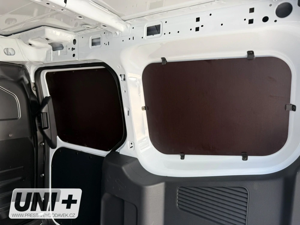 Obložení bočních stěn - překližka 4 mm Ford Transit Courier