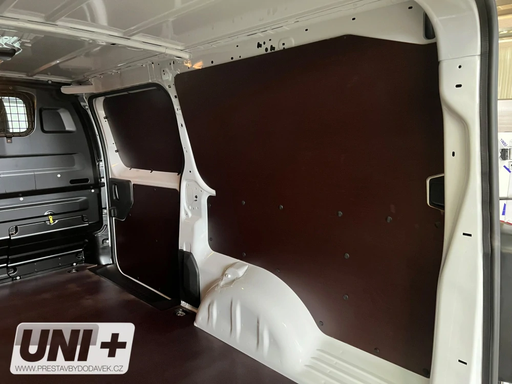 Obložení bočních stěn - překližka 4 mm Citroen Jumpy, Peugeot Expert, Toyota Proace | (2862 mm)