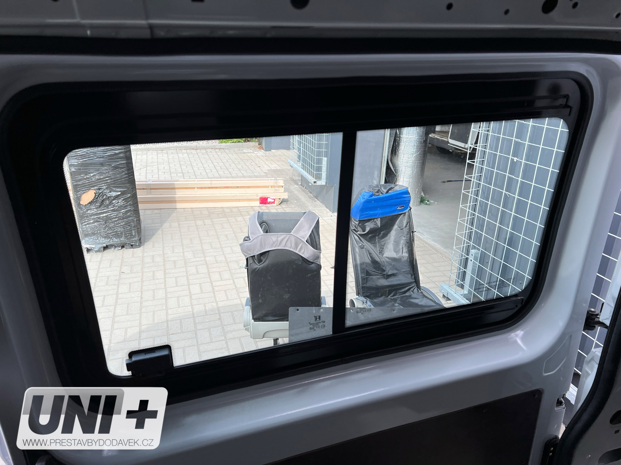 Boční pravé posuvné okno L1H1 | Citroen Jumper / Peugeot Boxer / Fiat Ducato / Opel Movano