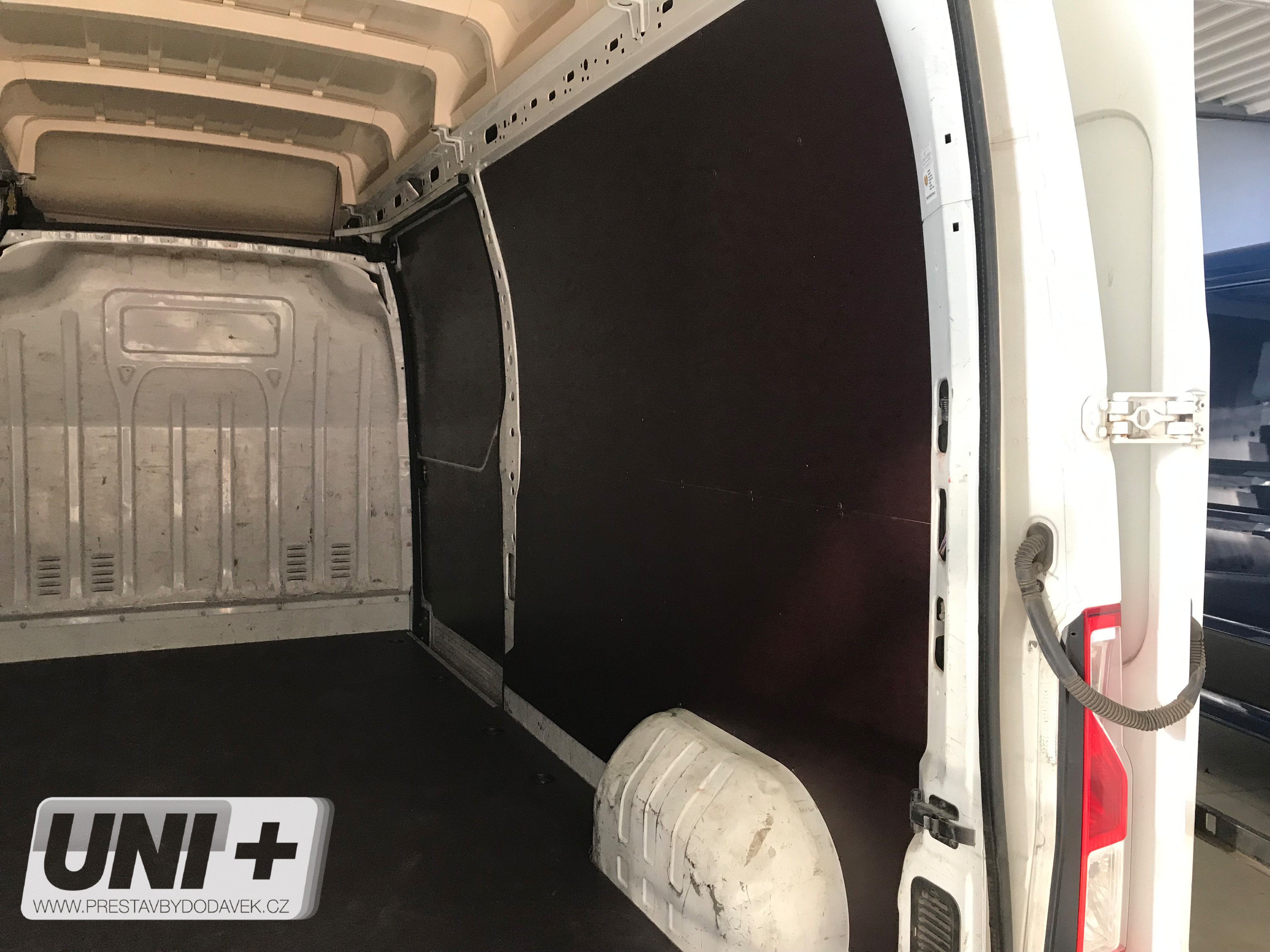Obložení bočních stěn - překližka 4 mm Renault Master / Opel Movano / Nissan NV400 (L3H3 FWD)