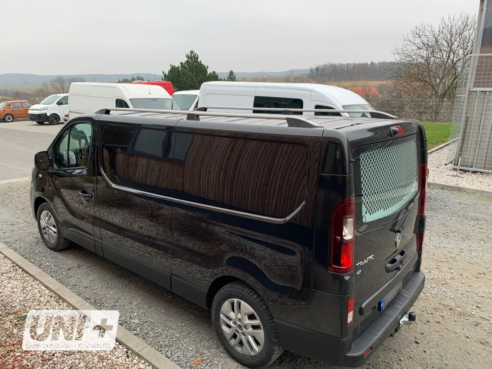 Omtec podélné střešní nosiče stříbrné - Renault Trafic / Opel Vivaro / Fiat Talento (L2)