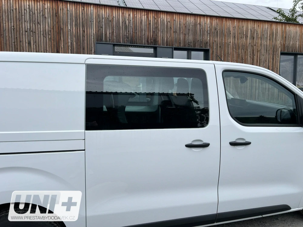 Boční pravé pevné okno L2, L3 | Citroen Jumpy / Peugeot Expert / Fiat Scudo / Opel Vivaro / Toyota Proace