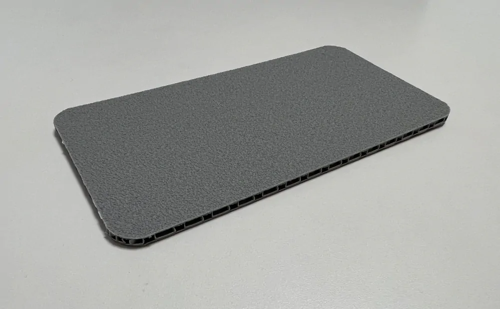 Obložení bočních stěn - polypropylen IP 4 mm Volkswagen Crafter / Man TGE (L4H3)