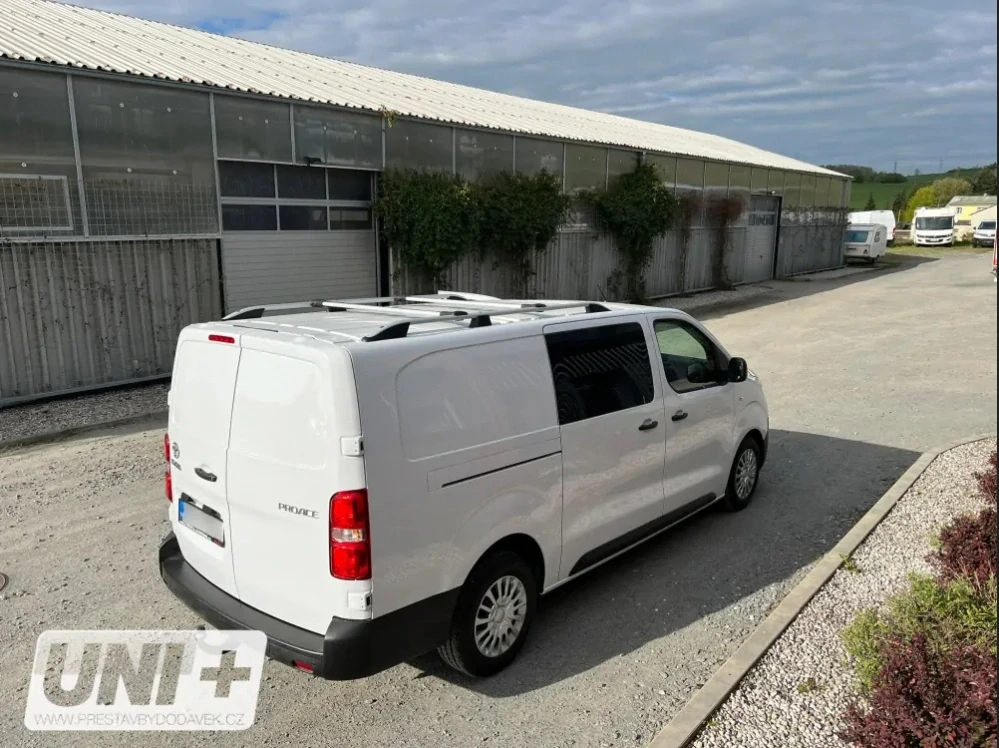 Omtec podélné střešní nosiče stříbrné - Citroen Jumpy (L3) / Peugeot Expert (L3) / Opel Vivaro (L) / Toyota Proace (L2)