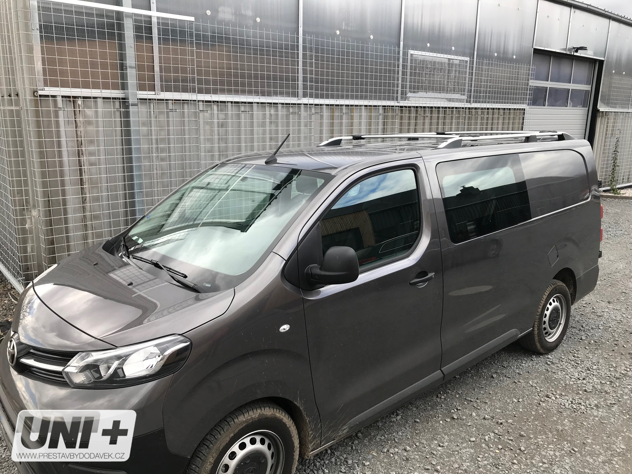 Omtec Aero příčníky stříbrné - Citroën Jumpy / Peugeot Expert / Toyota Proace / Opel Vivaro