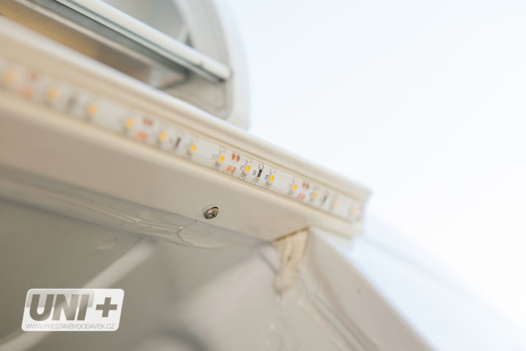 Dometic LED okap RainTec RT 100 | bílá