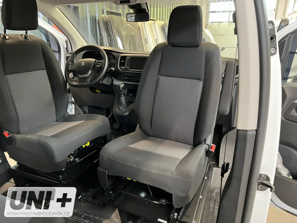 Otočná konzole CTA Citroen Jumpy / Peugeot Expert / Toyota Proace (r.v. 2016-*) | strana spolujezdce