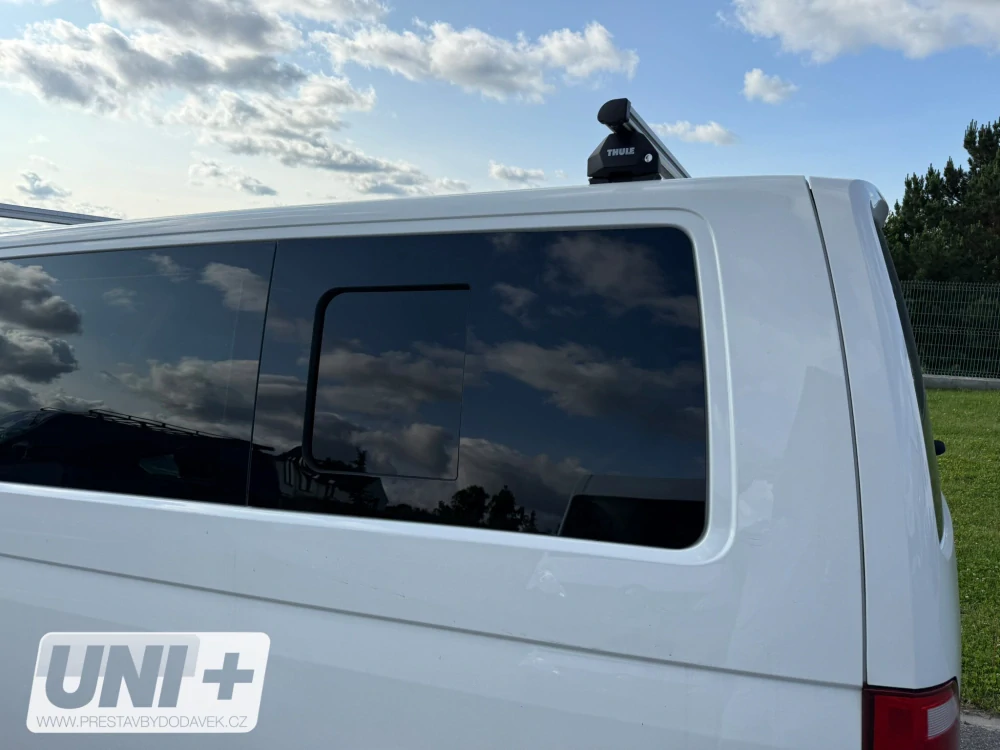 Boční zadní levé posuvné okno L1 | Volkswagen Transporter T5, T6