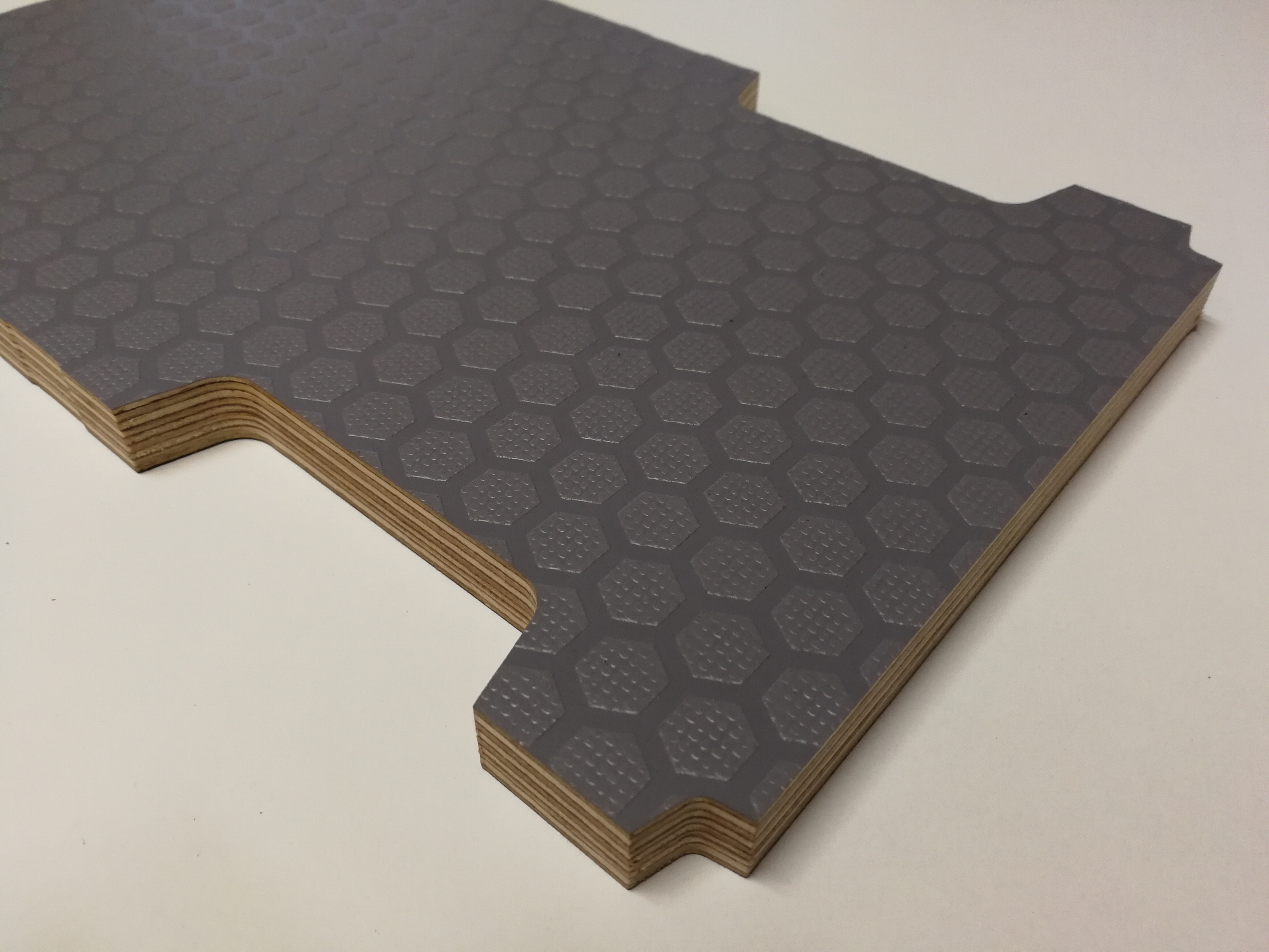 Podlaha - překližka 12 mm HEXA Mercedes-Benz Vito (L2)