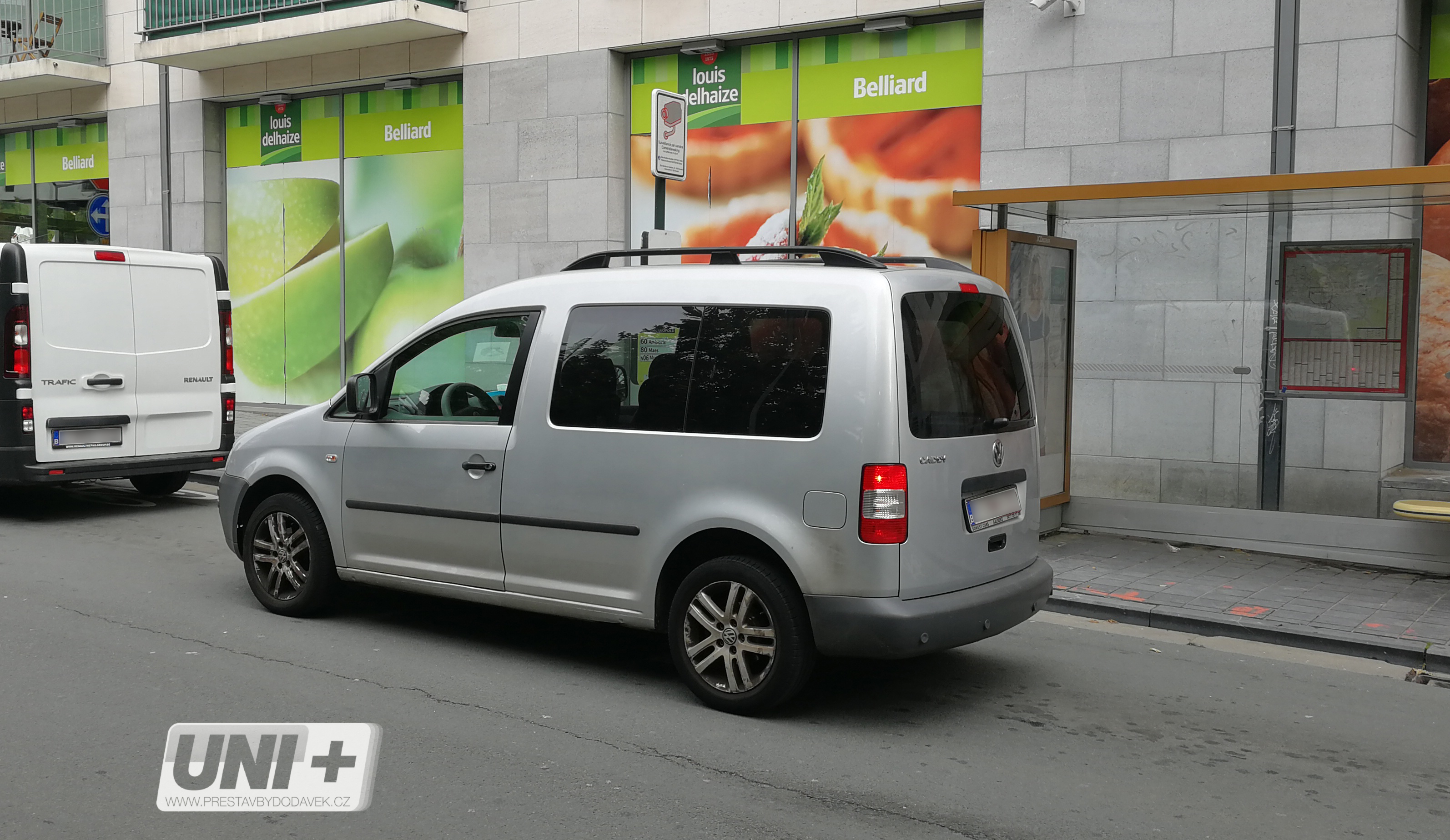 Omtec podélné střešní nosiče černé - Volkswagen Caddy IV