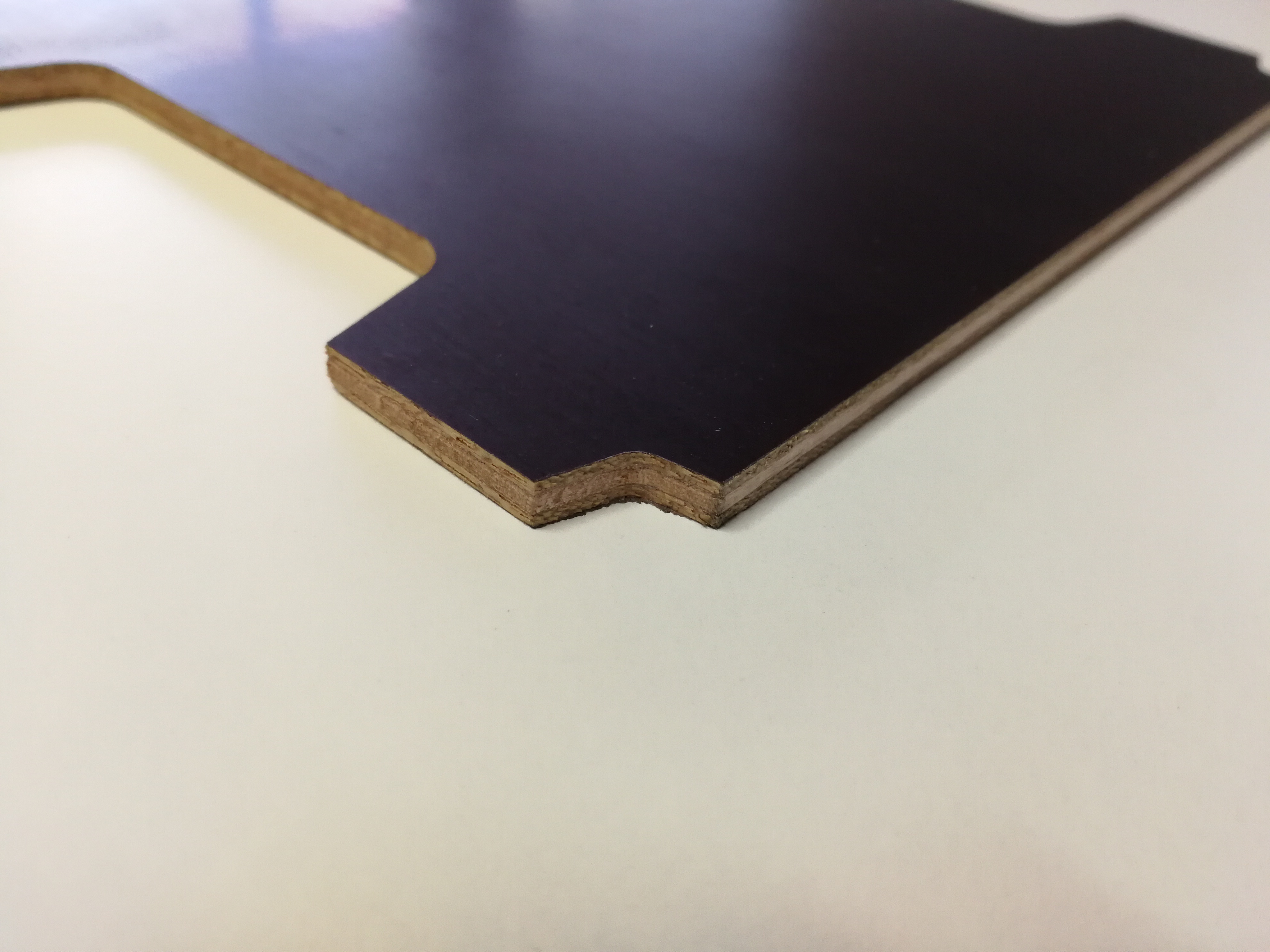 Obložení bočních stěn - překližka 4 mm Iveco Daily (10,8 m³)