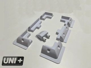 Sada rohových držáků panelu pro obytný vůz či karavan s průchodkou | bílé