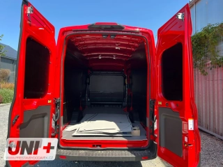 Obložení bočních stěn - překližka 4 mm Ford Transit L4H3