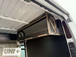 Polička pro dodávku Stellantis X250/X290 L2H2 – pravá horní