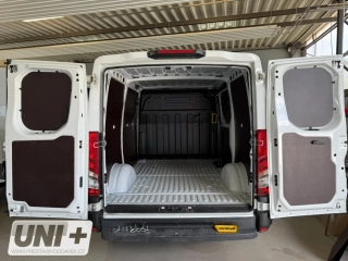 Obložení bočních stěn - překližka 4 mm Iveco Daily (7,3m³)